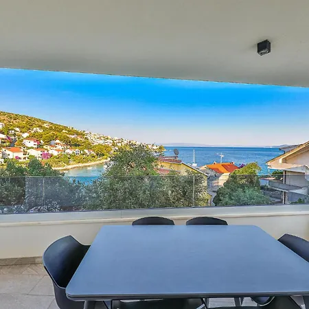 Awesome In Okrug Gornji *