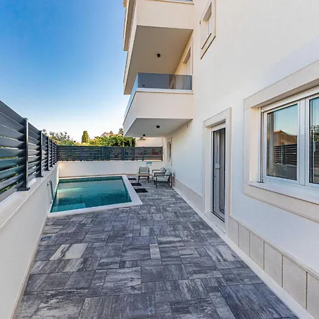 Lejlighed Awesome In Okrug Gornji *